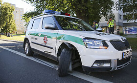 Vilniuje į avariją pateko tarnybinis &bdquo;&Scaron;koda Yeti&ldquo; automobilis