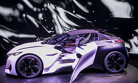 &bdquo;Peugeot&ldquo; stendas Frankfurto automobilių parodoje