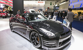 &bdquo;Nissan&ldquo; stendas Frankfurto automobilių parodoje