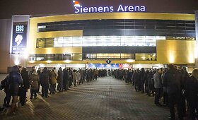 Tūkstantinė minia rinkosi į Marijono Mikutavičiaus &bdquo;3D Show&ldquo; Vilniuje