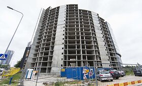 Nebaigtas statyti daugiabutis &bdquo;Arfa&ldquo;