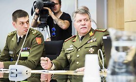 J.V.Žukas ai&scaron;kinosi dėl per brangių kariuomenės nusipirktų virtuvinių įrankių