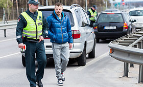 Rytinis kelių policijos reidas Molėtų plente