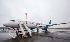&bdquo;Small Planet Airlines&ldquo; lėktuvas