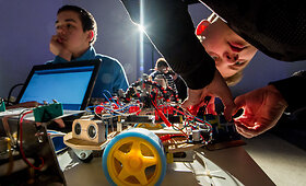 Vilniuje &ndash; didžiausia Lietuvoje technologijų &scaron;ventė visai &scaron;eimai &bdquo;Robotiada&ldquo;