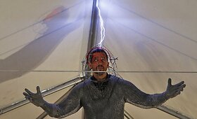 Davidas Blaine'as žais mirtiną žaidimą su elektra