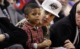 Justinas Bieberis krep&scaron;inio varžybų metu dirbo aukle