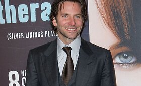 Bradley Cooperis Paryžiuje pristatė 8 &bdquo;Oskarams&ldquo; nominuotą komediją