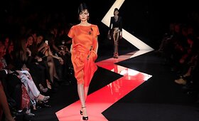 Prabangi &bdquo;Armani Prive&ldquo; auk&scaron;tosios mados kolekcija