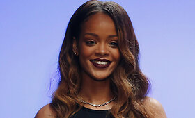 Rihanna pristatė savo sukurtą moteri&scaron;kų drabužių kolekciją