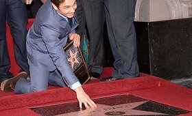 Vieni&scaron;ius Jamesas Franco įsiamžino Holivudo &scaron;lovės alėjoje