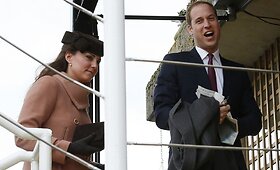 Princas Williamas ir hercogienė Catherine apsilankė žirgų lenktynėse