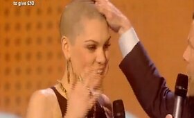 Jessie J labdaros vardan nusiskuto plikai
