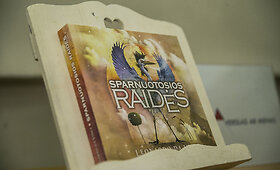 Knygos &bdquo;Sparnuotosios raidės&ldquo; pristatyme &ndash; būrys žinomų moterų su vaikais