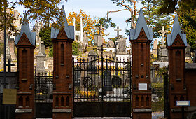Rasų kapinės rudenį
