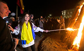 Ukrainos Nepriklausomybės i&scaron;vakarėse Vilniuje Ruslana uždegė vienybės laužą