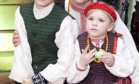 Būrys garsenybių drauge ruo&scaron;ėsi Velykoms