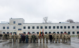 Atidarytas naujai pastatytas brg. gen. M. Pečiulionio artilerijos bataliono karinis miestelis