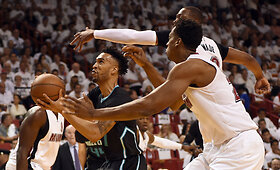 NBA: &bdquo;Hornets&ldquo; serijoje i&scaron;siveržė į priekį
