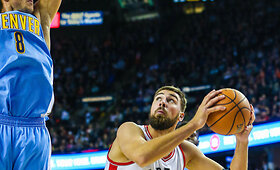 &bdquo;Raptors&ldquo; pralaimėjimas ir galingas Jono Valančiūno pasirodymas