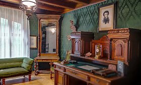 Markučių dvaras su A.Pu&scaron;kino muziejumi