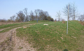 Žardės piliakalnyje &ndash; komunistų &scaron;mėklos