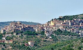 Maenza &ndash; Italijos miestelis, pardavinėjantis būstus už juokingą kainą