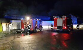Mockių kaime liepsnojo žuvies perdirbimo cechas