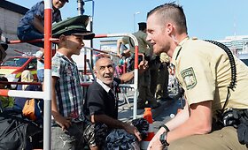 Vokietijos policija dirba su migrantais ir pabėgėliais