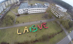 Vilniaus rajone Pagiriuose &ndash; 26 metrų žodis &bdquo;Laisvė&ldquo;