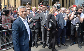 Sadiqas Khanas prisaikdintas Londono meru