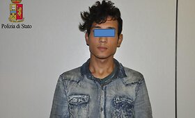 Italijoje prie sunkvežimio važiuoklės prisiri&scaron;ęs afganas greitkeliu nukeliavo 400 kilometrų