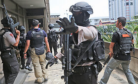 Indonezijos policija, kovojanti su terorizmu