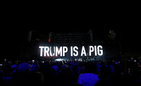 &bdquo;Pink Floyd&ldquo; veteranas Rogeris Watersas vadina Donaldą Trumpą kiaule