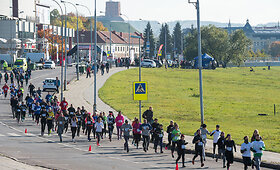 Bėgikų sezono uždarymas: &bdquo;Vilniaus 20 km bėgimo&ldquo; dalyvių &scaron;altis nei&scaron;gąsdino