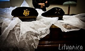 Asmeniniai Dariaus ir Girėno daiktai bei &bdquo;Lituanicos&ldquo; nuolaužos