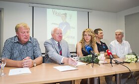 Lietuvos dviračių sporto federacijos spaudos konferencija su Ramūnu Navardausku