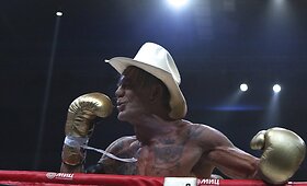 Mickey Rourke ir Ellioto Seymouro kova bokso ringe