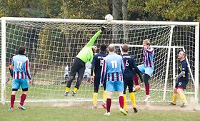 Mėgėjų futbolo V lyga: &bdquo;Stickers&ldquo; &ndash; &bdquo;Katastrofa&ldquo; rungtynės