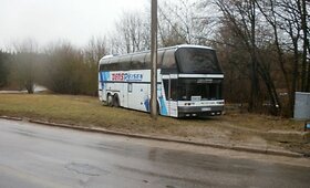 Autobusų parkavimui - žalia veja galerija