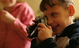 Iniciatyva &bdquo;Parama vaikams&ldquo; socialiai remtiniems vaikams rengė edukacinius užsiėmimus (nuotraukos) galerija