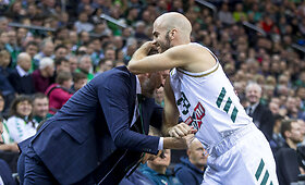 Nick Calathes pasisveikinimas su Žalgirio treneriais