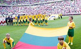Lietuvos futbolo rinktinė &ndash; mače su Lenkija