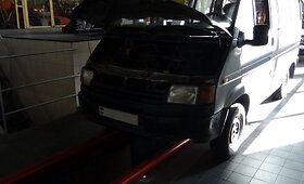 Baltarusiai mikroautobuse vežė cigarečių kontrabandą