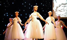 Scenos meistrai pasirodė &bdquo;Muzikinėje žiemos pasakoje&ldquo; (nuotraukos) galerija