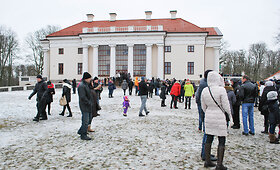 Skulptūrų ir &scaron;viesų festivalis &bdquo;Pasaka&ldquo;