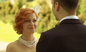 Vestuvių scena seriale &bdquo;Visi vyrai &ndash; kiaulės...&ldquo;