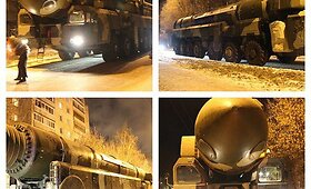 Maskviečius i&scaron;gąsdino gatvėmis riedantys branduoliniai kompleksai ir prie&scaron;lėktuvinės raketos