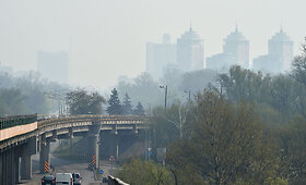 Kijevą apgaubė Černobylio elektrinės apylinkėse rusenančių gaisrų dūmai