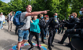 Protestai prie&scaron; vie&scaron;ojo gyvenimo apribojimus Vokietijoje